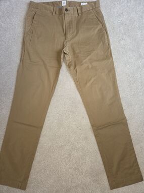 GAP Slim Straight Chino Pants in Tan Brown